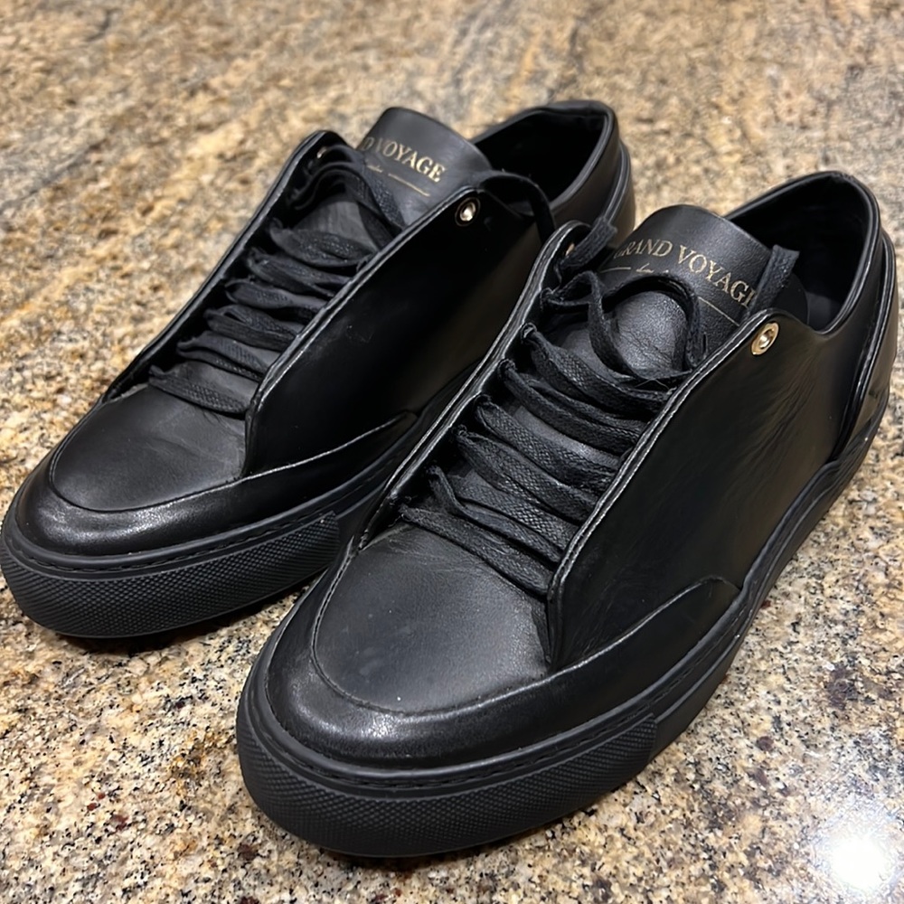 Grand Voyage black Italian leather sneaker shoes (size 8) new/never worn